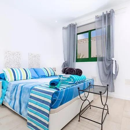 Home2Book La Casita, Terrace & Pool 코라레호
